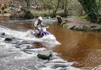 Bikers raise £1,000  for Force charity