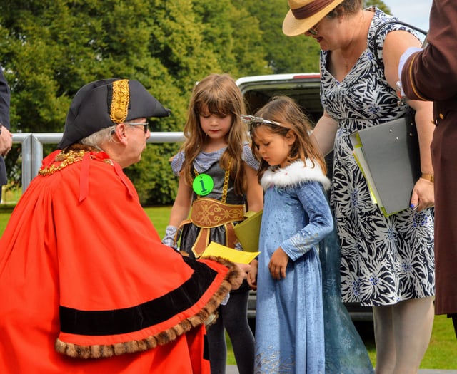 Carnival prizes raised to hundreds