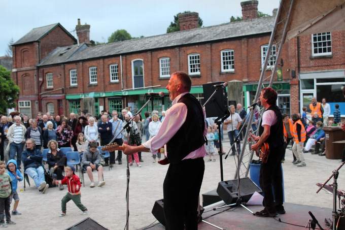 The Beatles tribute band, The Beatnxs, will play in Crediton in June as part of a programme of community celebrations.