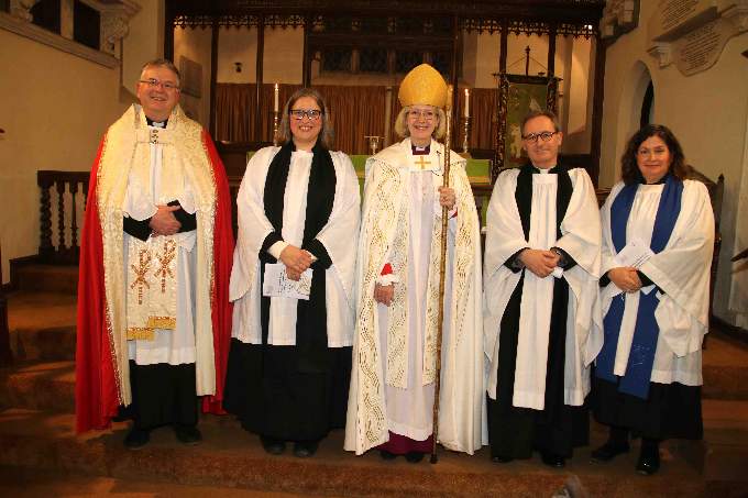 Rev Janet May, second left, with, centre, the Bishop of Crediton, the Rt Rev Jackie Searle, with left, the Archdeacon Andrew Beane, and right, Rural Dean, the Rev Matthew Tregenza and Deanery Lay Chair, Laura Armstrong. AQ 5231