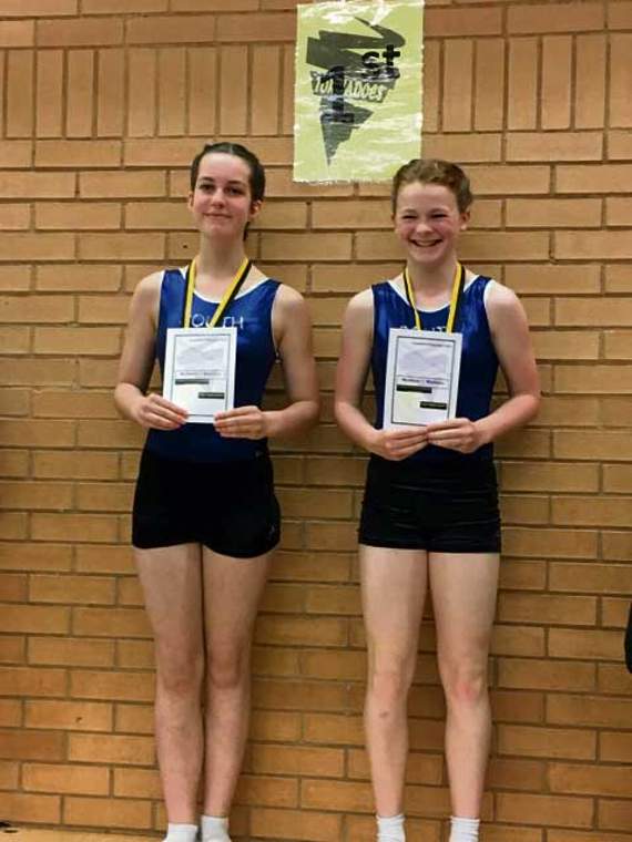 The two Madison’s with their gold medal after winning the Synchro Regional Category.
