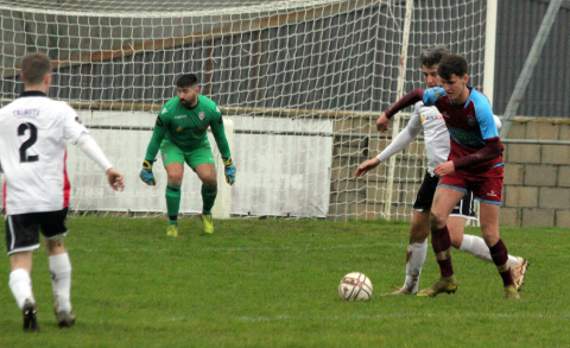 Launceston Reserves striker Mark Elvidge holds the ball up. Picture: Paul Hamlyn.