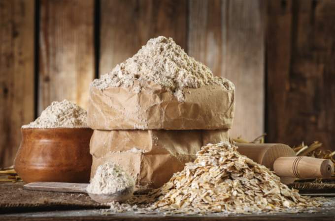 Heart Research UK suggests making a healthy pancake batter from crushed oats.