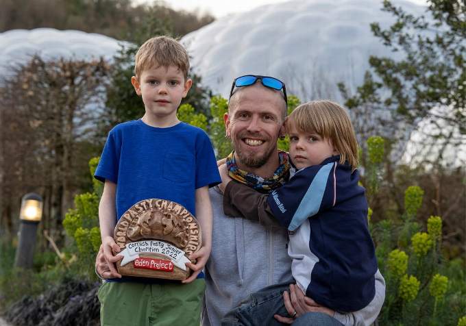 Cornish Pasty Junior winner Carter Deakin, left, with his dad Billy and brother Jago.