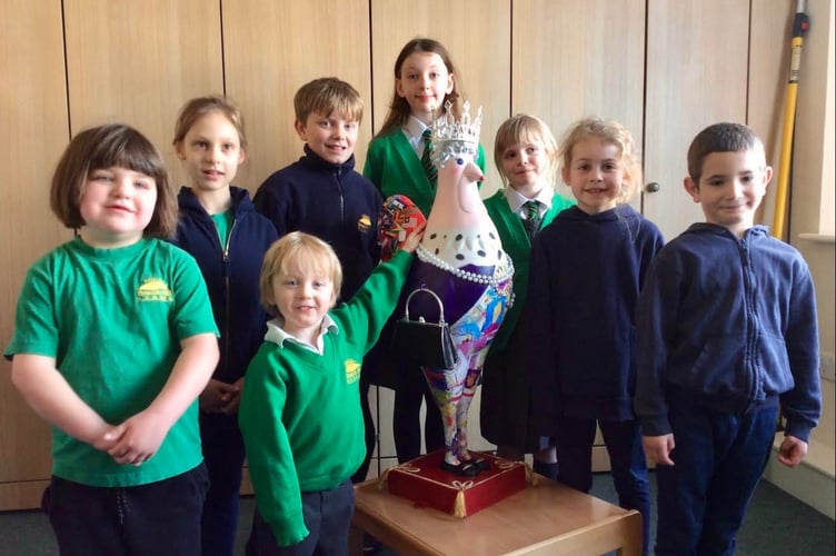 Beacon Hill School’s hen will join others at an exhibition to be held in the grounds of Haslemere Educational Museum from May 20