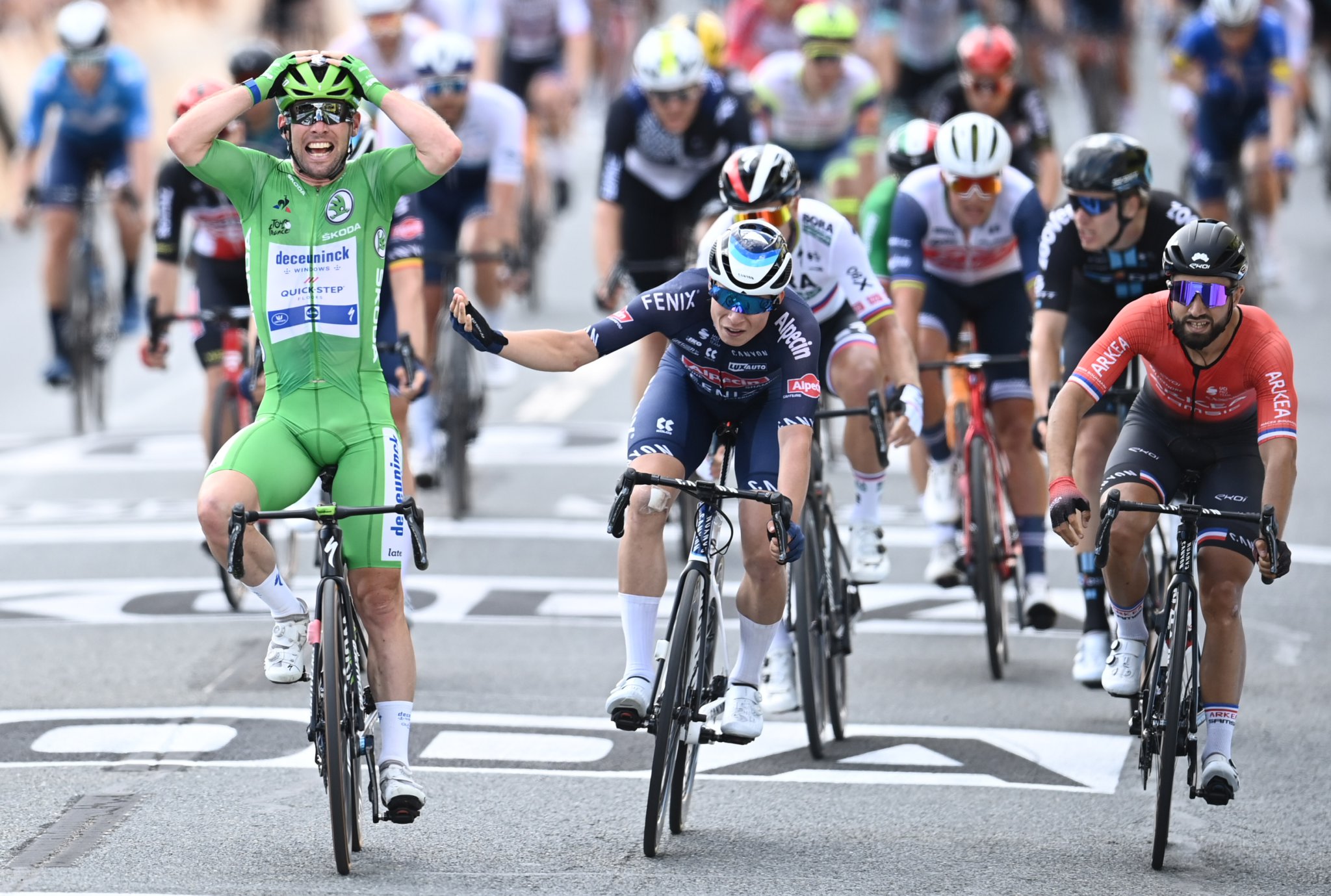 Mark Cavendish celebrates winning stage six of the 2021 Tour de France (Photo: SWPix.com)