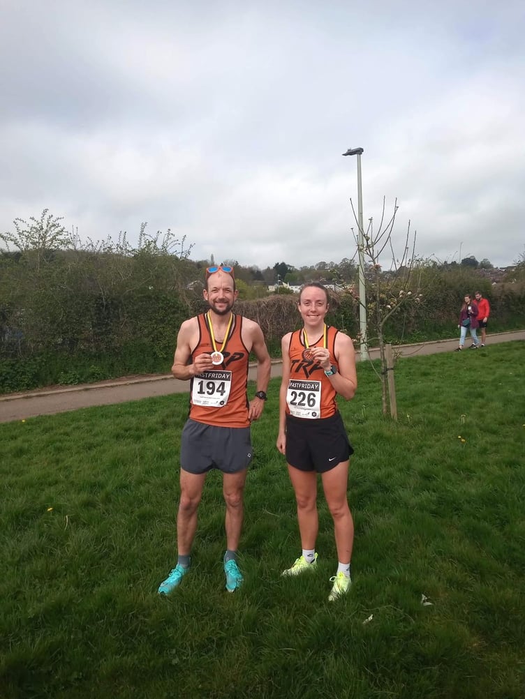 ABOVE LEFT: Hannah Smith and Alex Peyton. ABOVE: The Easter Handcap Race runners. LEFT: Chris Rimmer, INSET: Nick Farmer.