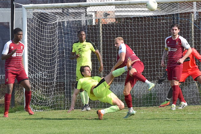 Farnham Town beat Knaphill 1-0 on Saturday, April 16