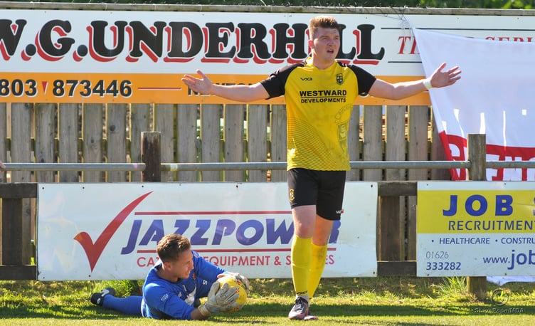 Action from Buckland Athletic’s hard-fought 0-0 draw at home to Tavistock on Good Friday.