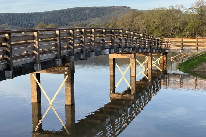 Calstock footbridge