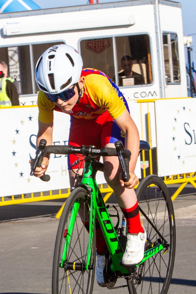 Tommy Bass concentrating hard in the prologue time trial on Friday evening. He finished third overall in Youth D Boys (Gary Jones/Manxman photos)