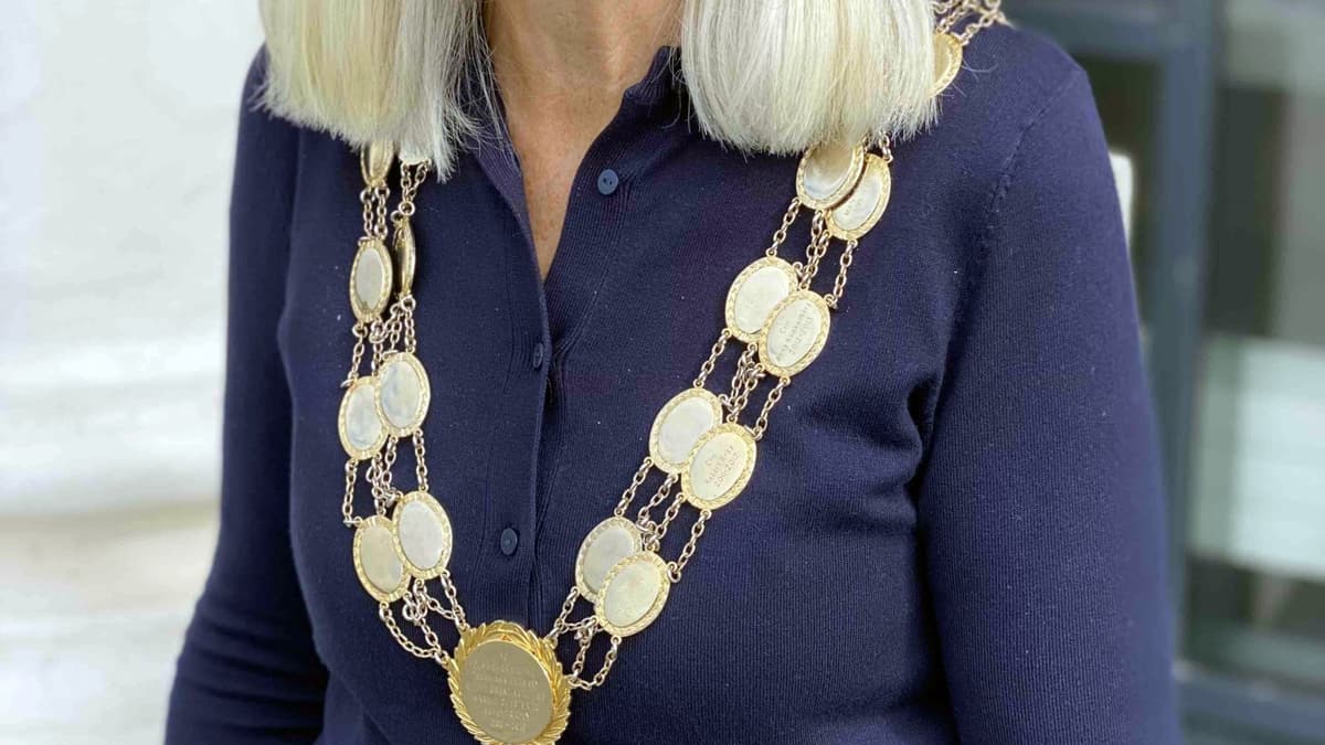 Bovey Tracey mayor reelected middevonadvertiser.co.uk