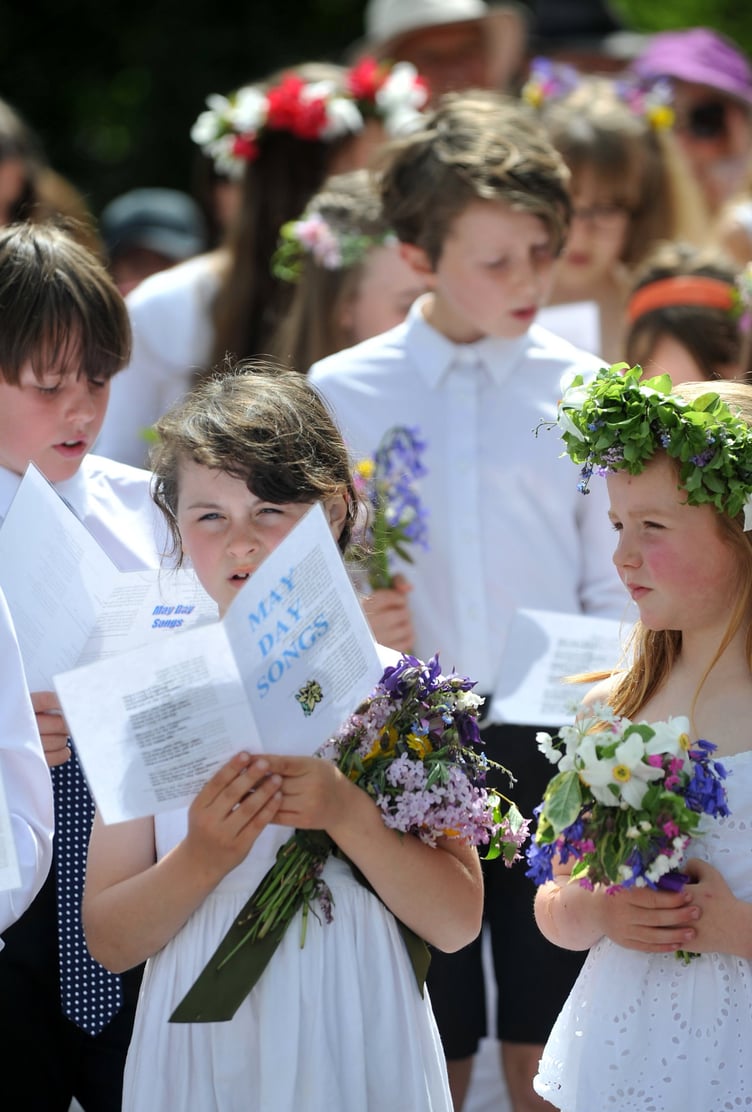 Photo: Steve Pope MDA070522E_SP007
Lustleigh May Day celebrations