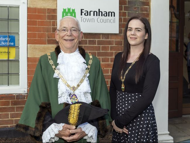 The mayor of Farnham, Cllr Alan Earwaker and mayoress Claire Earwaker dos Reis