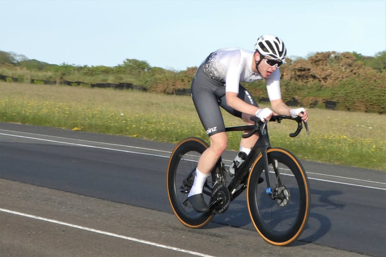 (Left) Guernsey man Seb Tremlett made an early successful break and basically stayed away to win by a margin of almost 50 seconds (Photo: Gary Salisbury)
