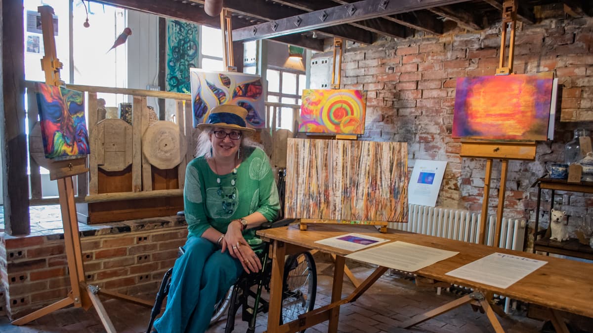 Farnham Pottery staging exhibition by artist battling illness