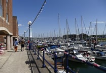 Sunshine start to Jubilee in Milford Haven