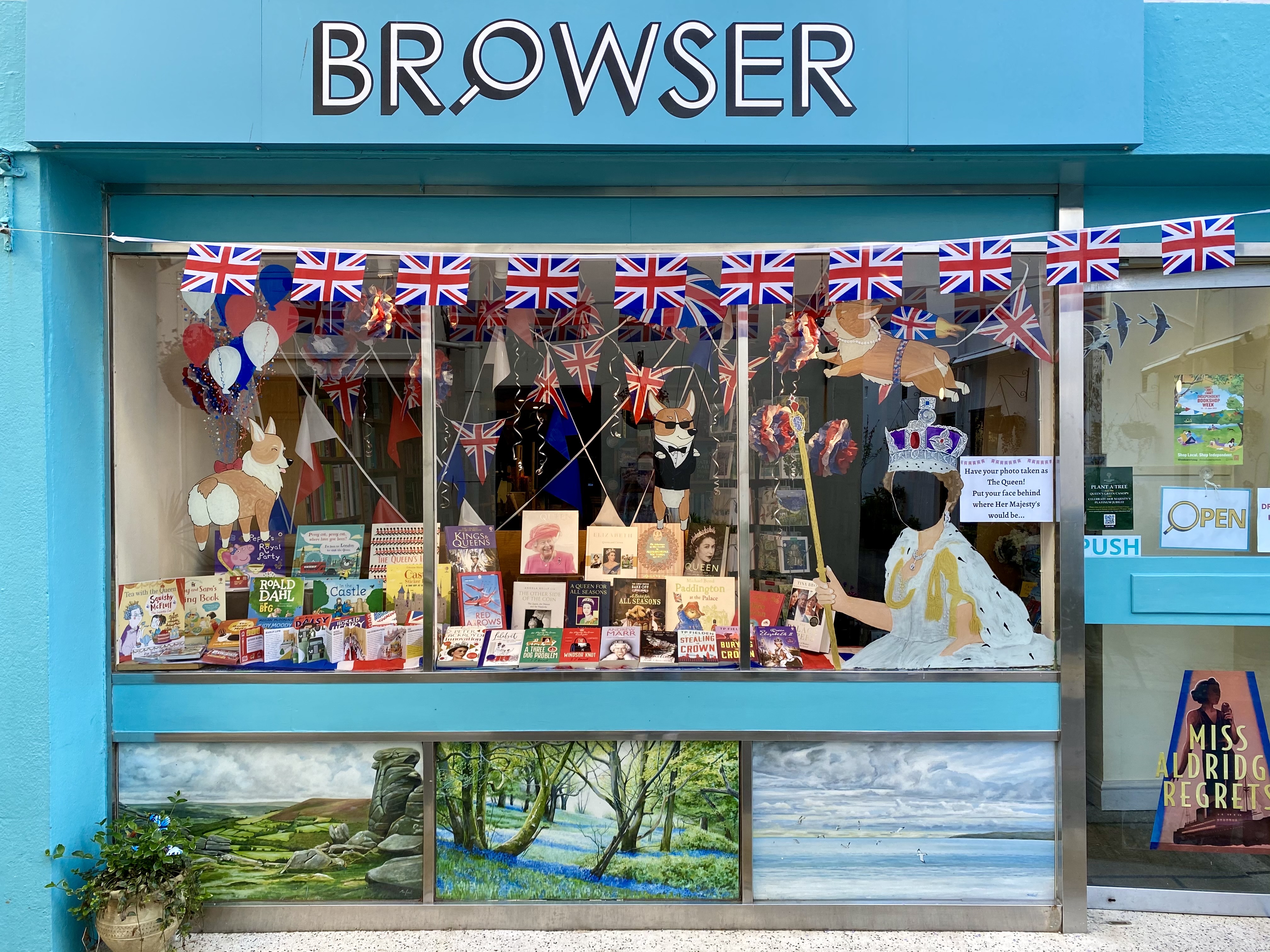 Dartmouth Jubilee window display winner