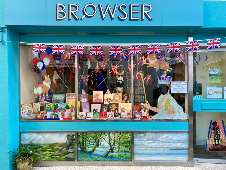 Dartmouth Jubilee window display winner
