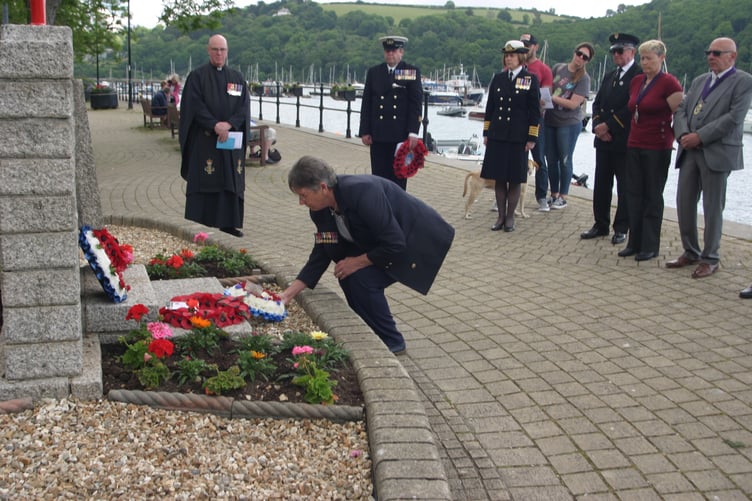 Sandra Shelstone, LST & Landing Craft Association