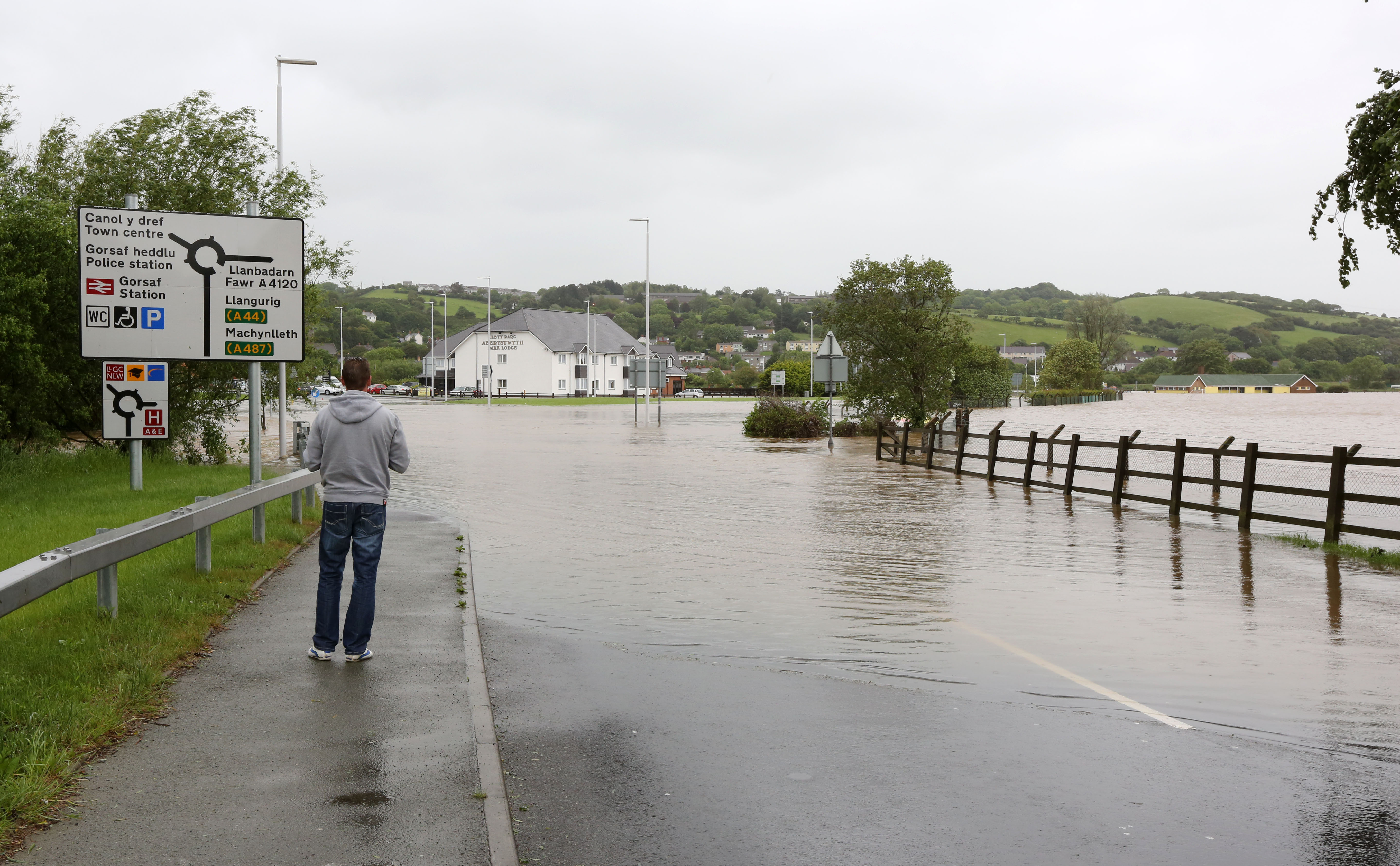 Parc y Llyn roundabout submerged