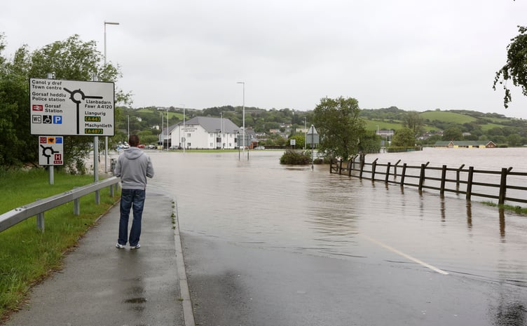 Parc y Llyn roundabout submerged