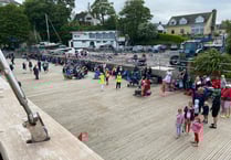 Saundersfoot enjoys Jubilee picnic in the rain!