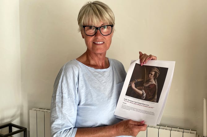 Jan Gray with her award-winning entry.