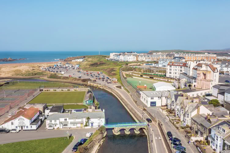 oldest house in bude view