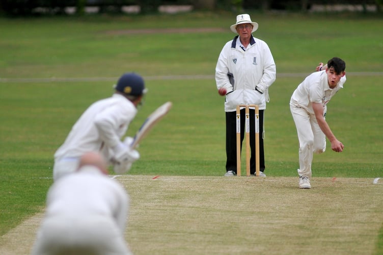 Photo: Steve Pope MDA180622G_SP006
Tolchards Devon Cricket LeagueD Division (West). Ipplepen 2nd XI versus Whitchurch Wayferers 1st XI. Whitchurch's Joshua Hawkins hurls down a delivery