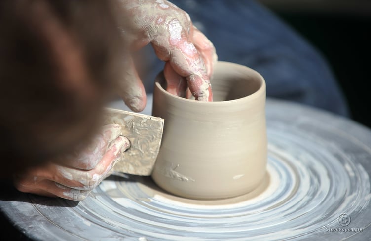 Photo: Steve Pope. MDA170622A_SP005 Bovey Tracey Craft Festival