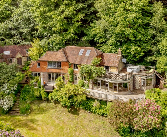  Lord Tennyson hideaway worth £1.6m could be perfect writers’ home