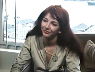 Former Salcombe resident Kate Bush makes all- time chart