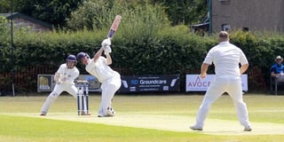 Last-ball drama as leaders Rowledge are denied by Sparsholt