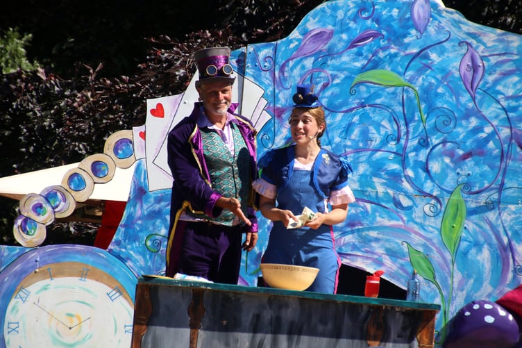 Images from the performance by The Common Players.
