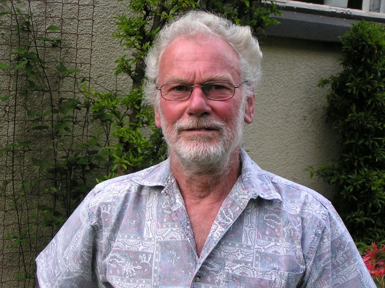 Ian Tillotson’s latest book is entitled Ten Thousand Miles for Rosy, From Minsk to the Sea of Japan