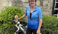 Haslemere mum’s cycle challenge raises over £1,000 for cancer charity