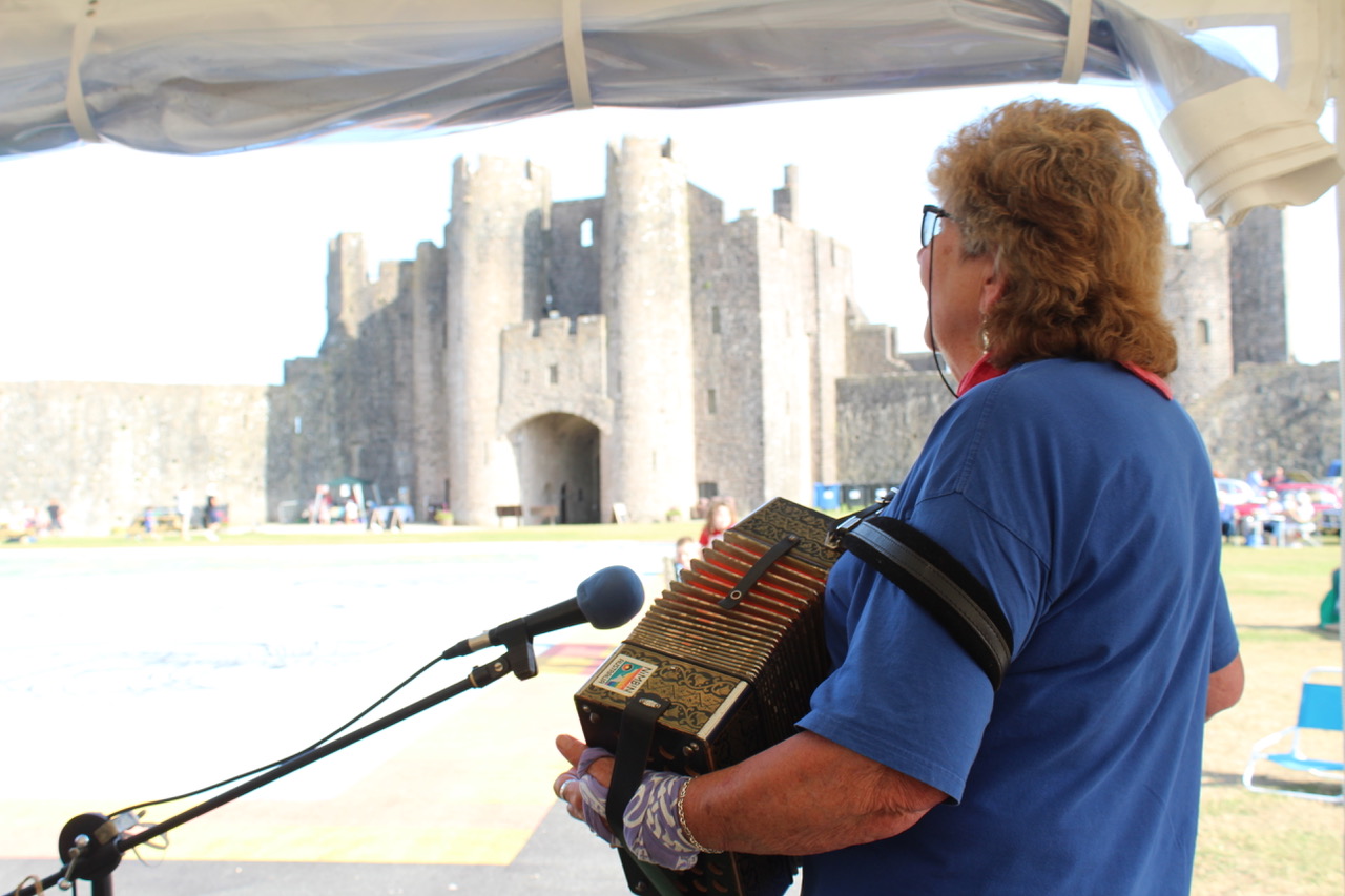 Music from the Vagrants Crew at Pembroke Castle