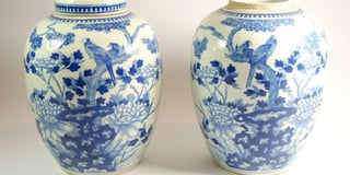 Porcelain provides some extra excitement at Smiths’ July sale