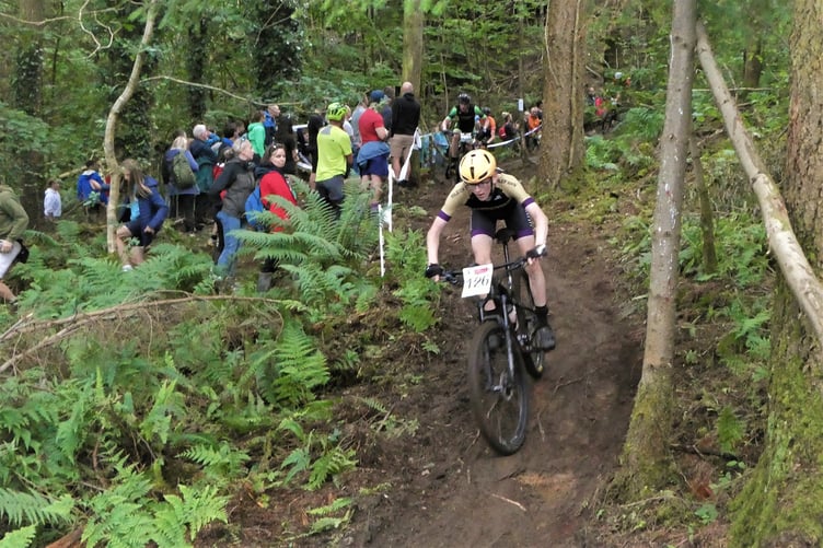 Callum Salisbury, junior class of the BC Xcountry mtb champs 2022