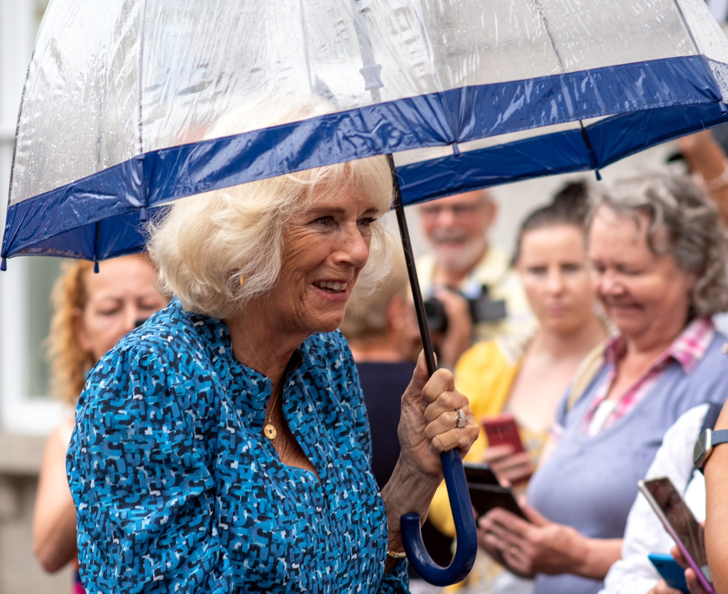 Their Royal Highnesses The Duke & Duchess of Cornwall visited Launceston today and toured the local market featuring Cornish products. The rain showers didn’t dampen the spirit of the locals who turned out to welcome them. Pic:Mark Theisinger