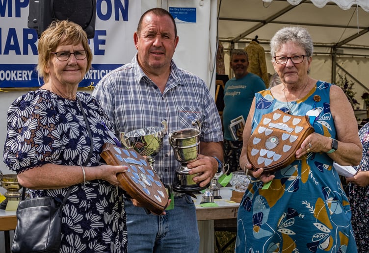 Colwyn Harts receiving trophies for Horticulture