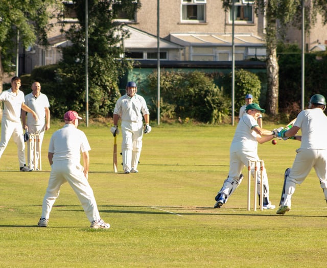 Hickmott puts Cefn in a spin as Monmouth take 71-run victory