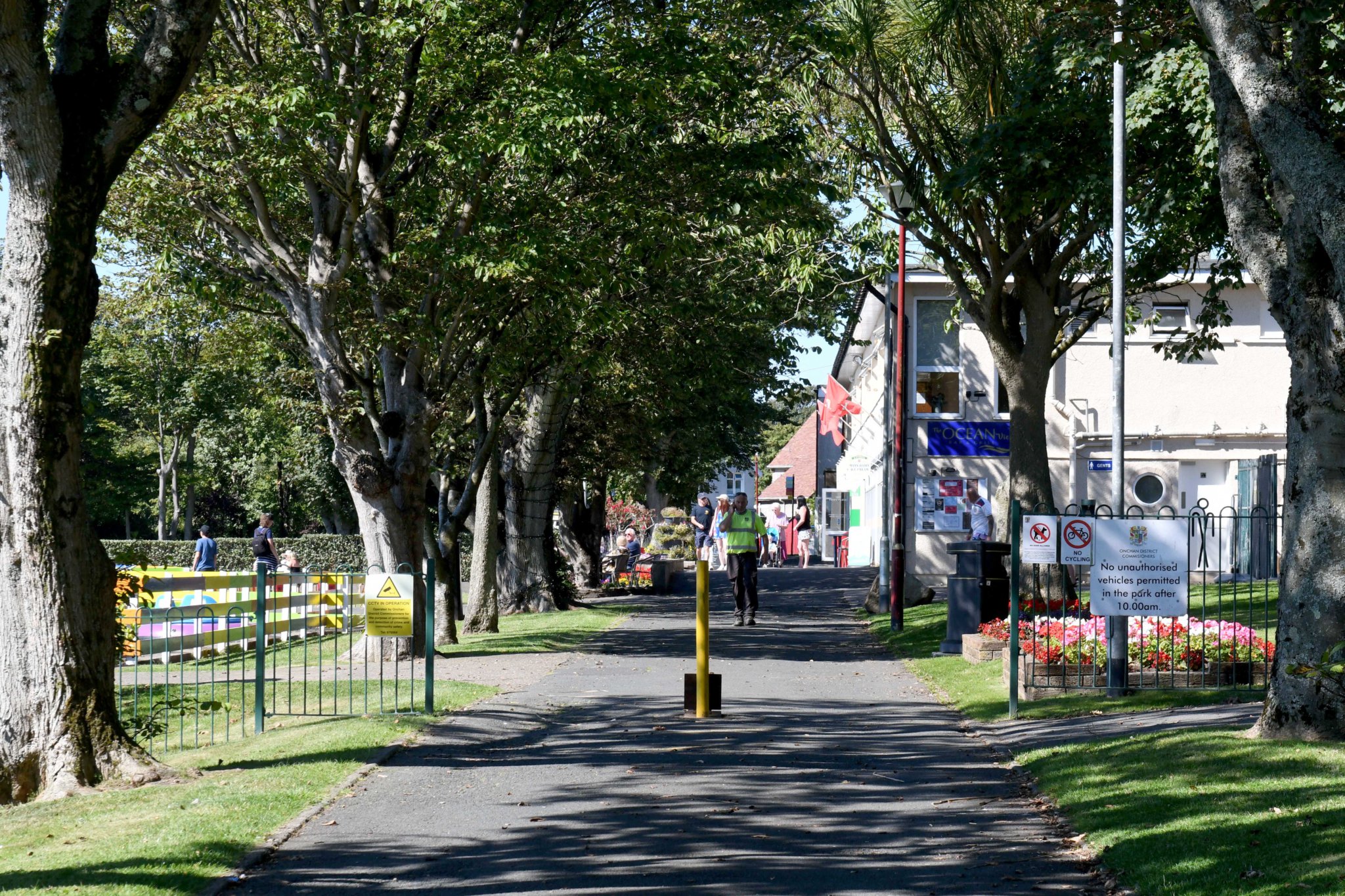 Onchan Park - entrances