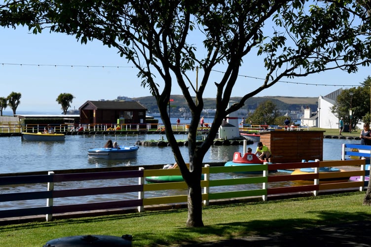Onchan Park - boating lake