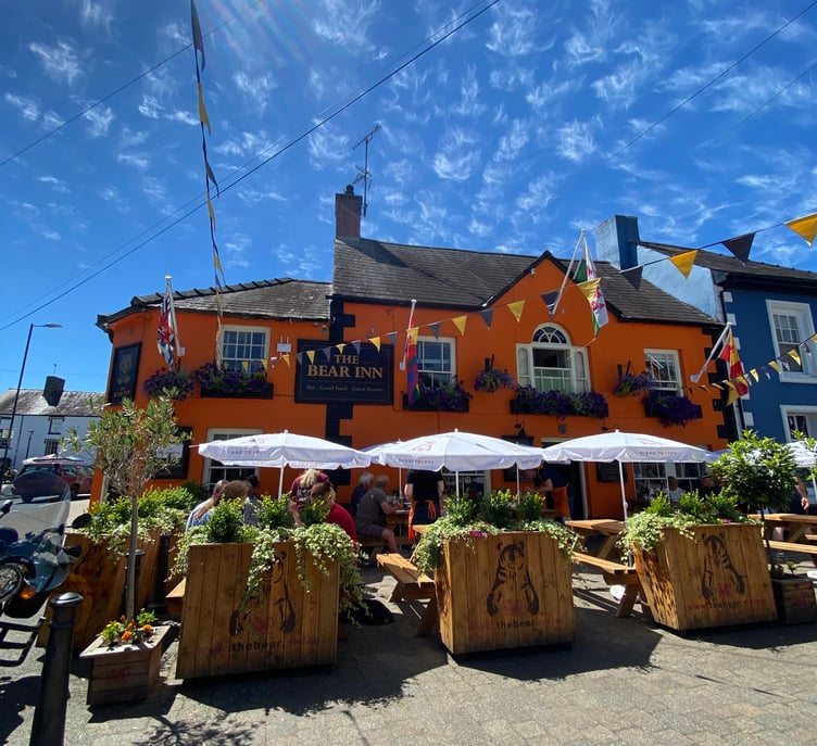 The Bear, Llandovery