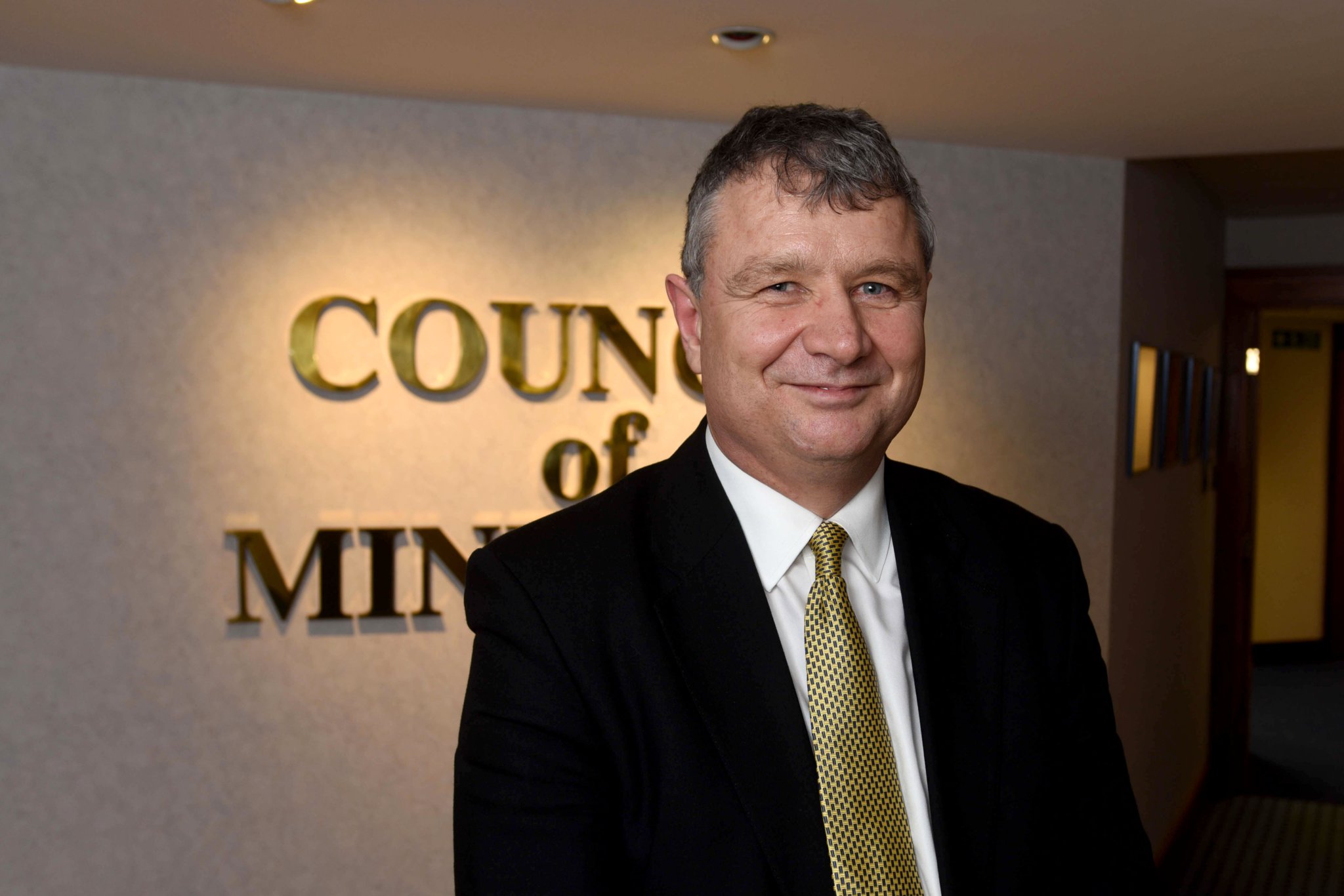 Portrait of Chris Thomas MHK