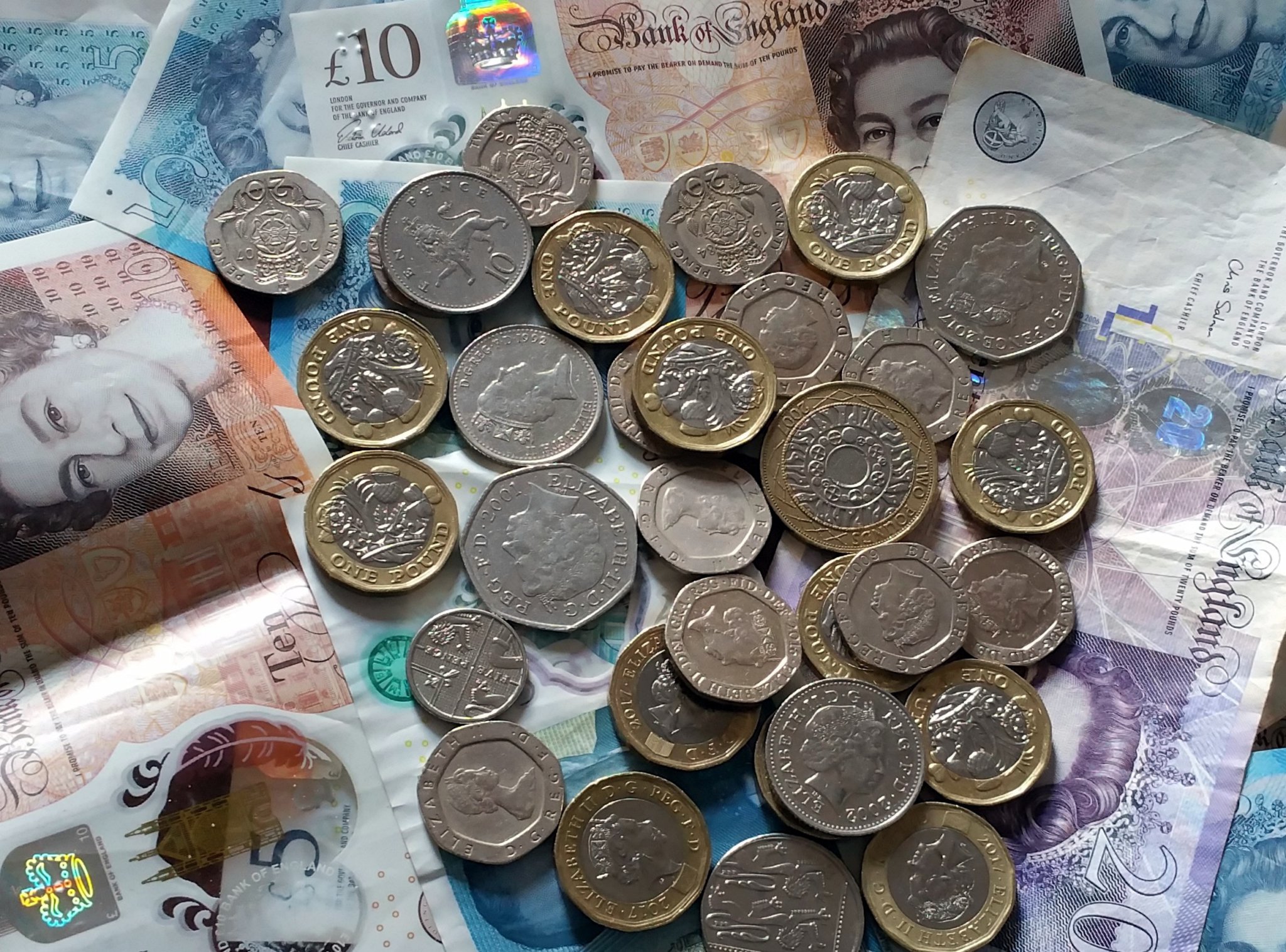 cash picture by Aaulr Rahman on Pexels