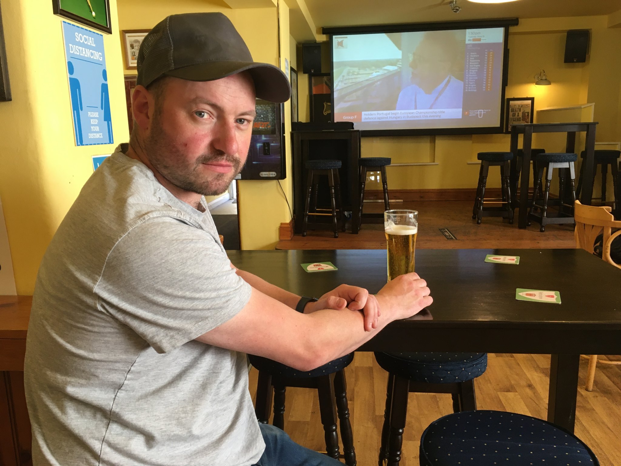 Landlord Simon Chudley at The London Inn in Okehampton where the price of beer will have to rise – a little – as energy bills soar.