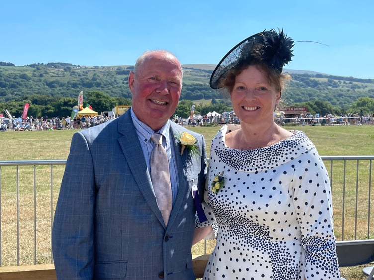 John Heard, Show President and his wife Sandra. AQ 3042